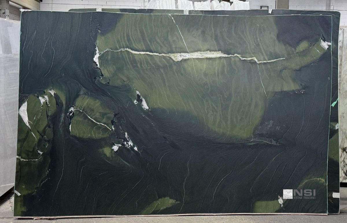 Avocatus 2cm Leather 119x78 Lot-35819 AVOCATUS 2CM - Image 1