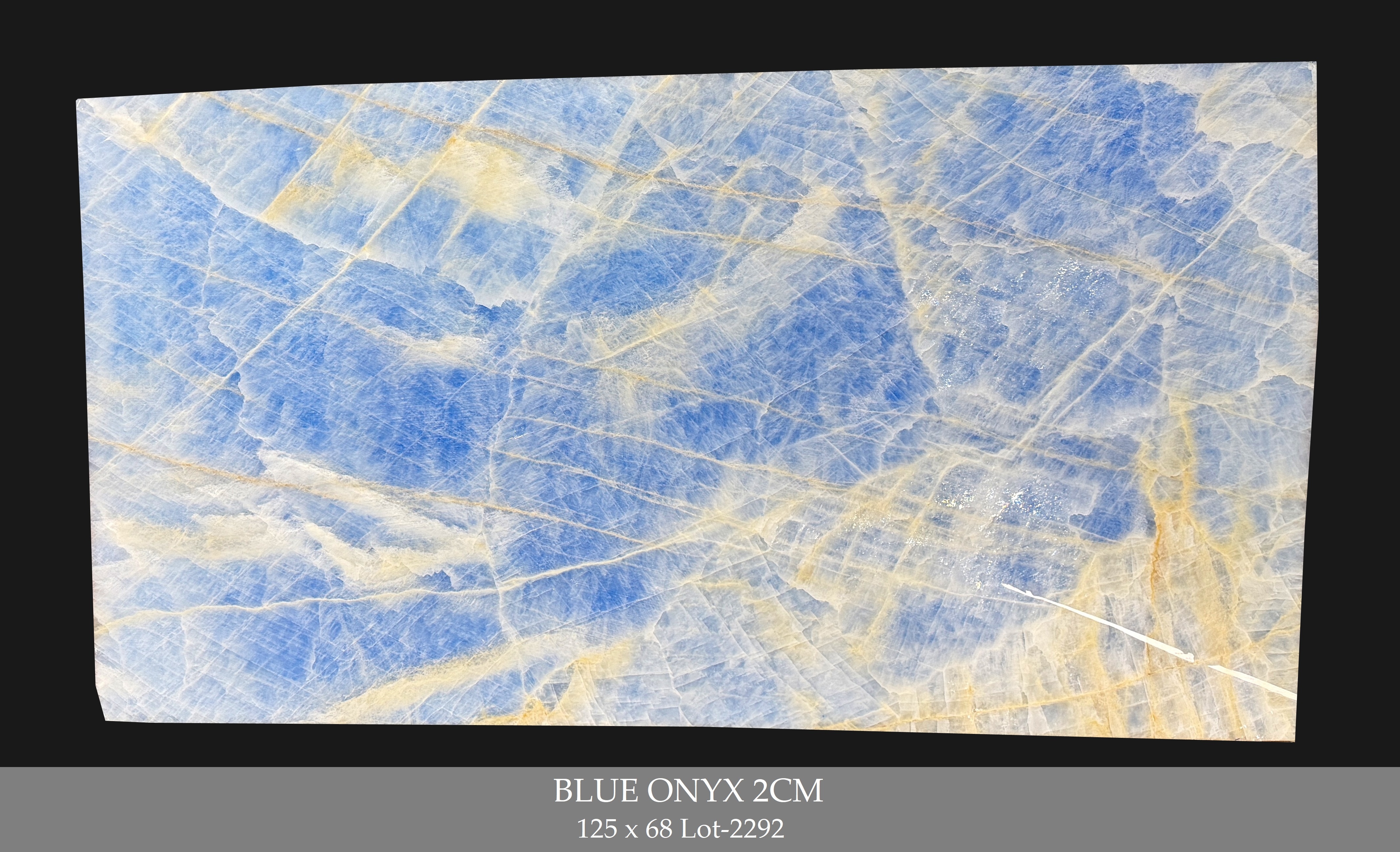 Blue Onyx 2cm 125x68 Lot-2292 BLUE ONYX 2CM - Image 1