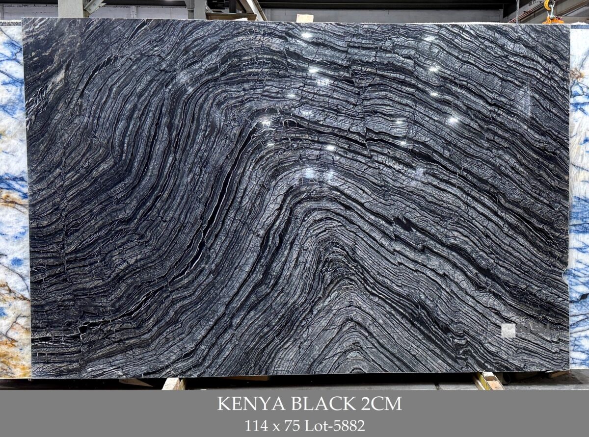 Kenya Black 2cm 114x75 Lot-5882 KENYA BLACK 2CM - Image 1