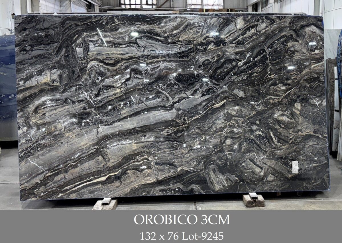 Orobico 3cm 132x76 Lot-9245 OROBICO 3CM - Image 1