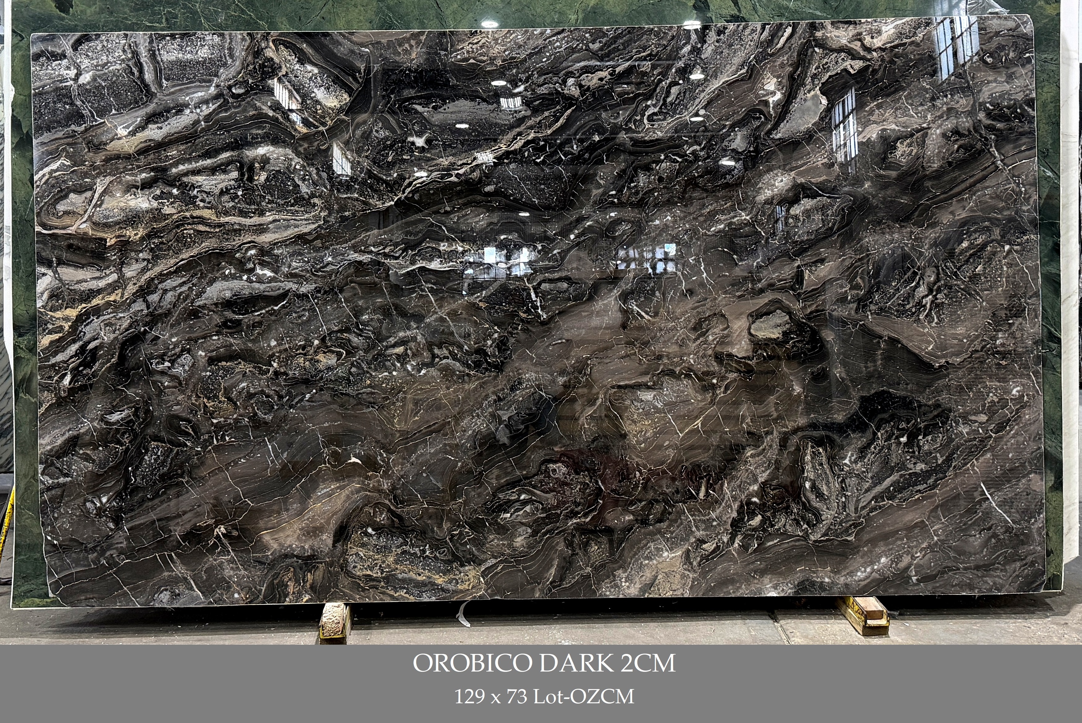 Orobico Dark 2cm 129x73 Lot OZCM