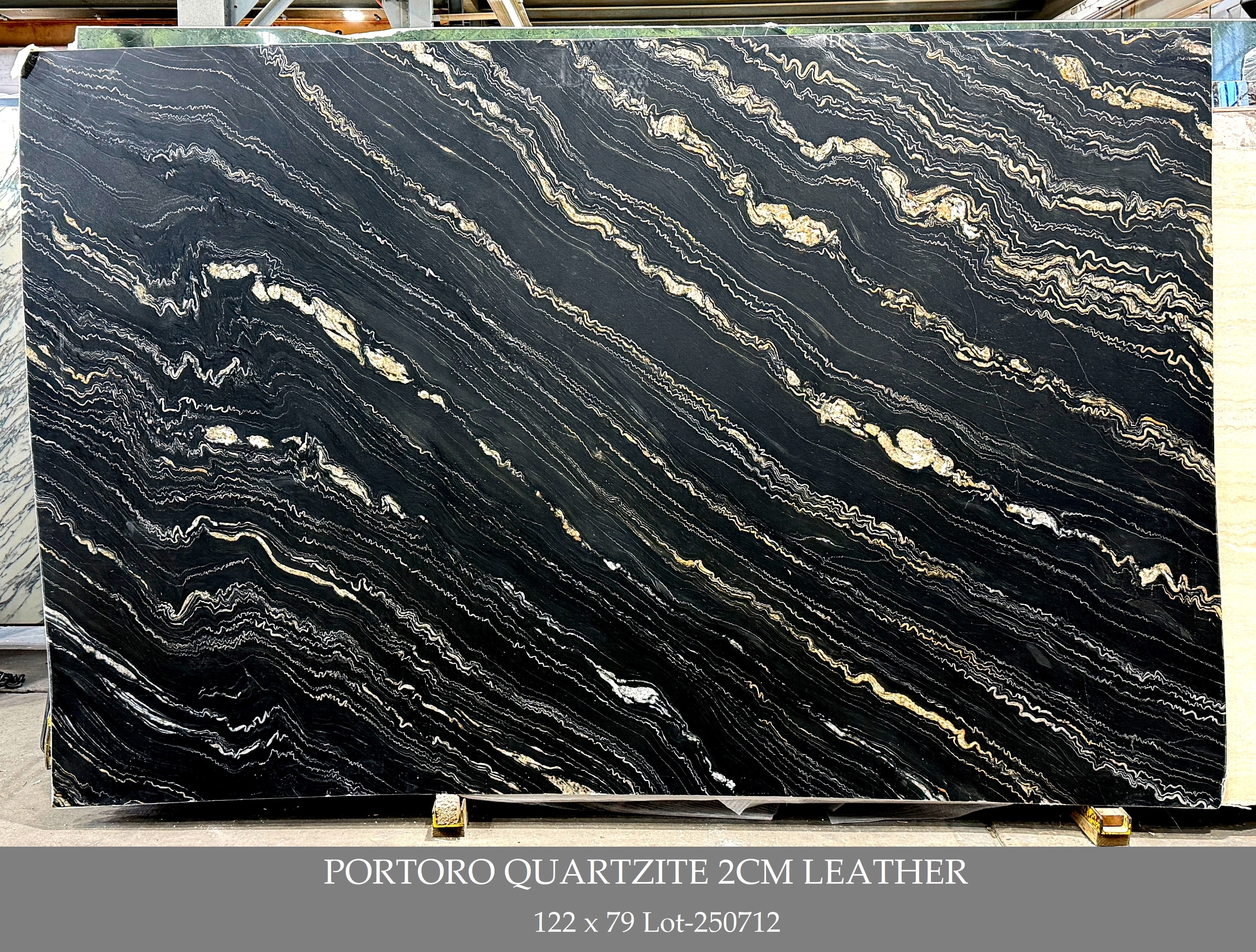 Portoro Quartzite Leather 2cm 122x79 Lot 250712