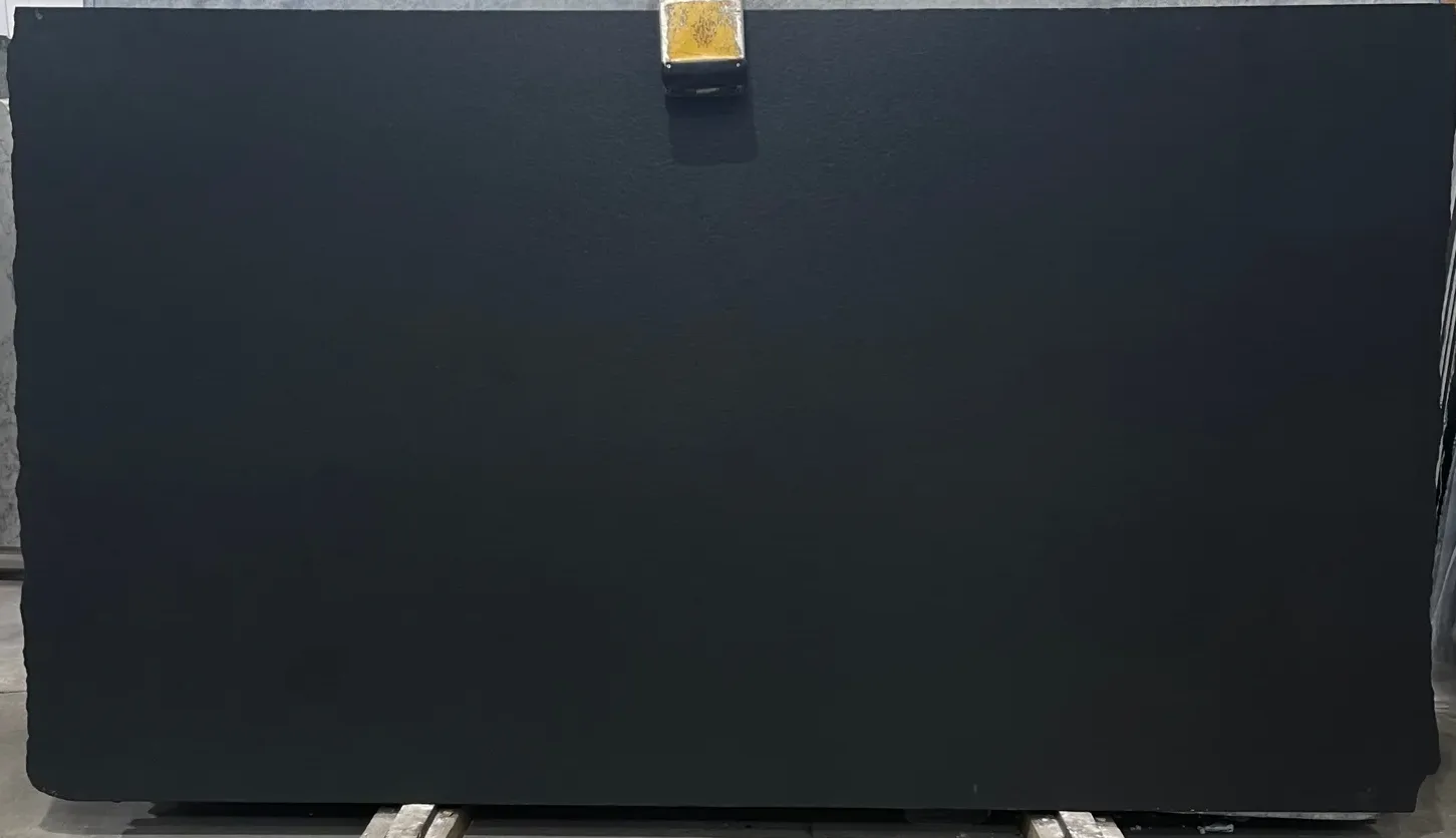 Black Absolute 3cm Brushed 129x74 Lot 35236 1 jpg e1723203027214