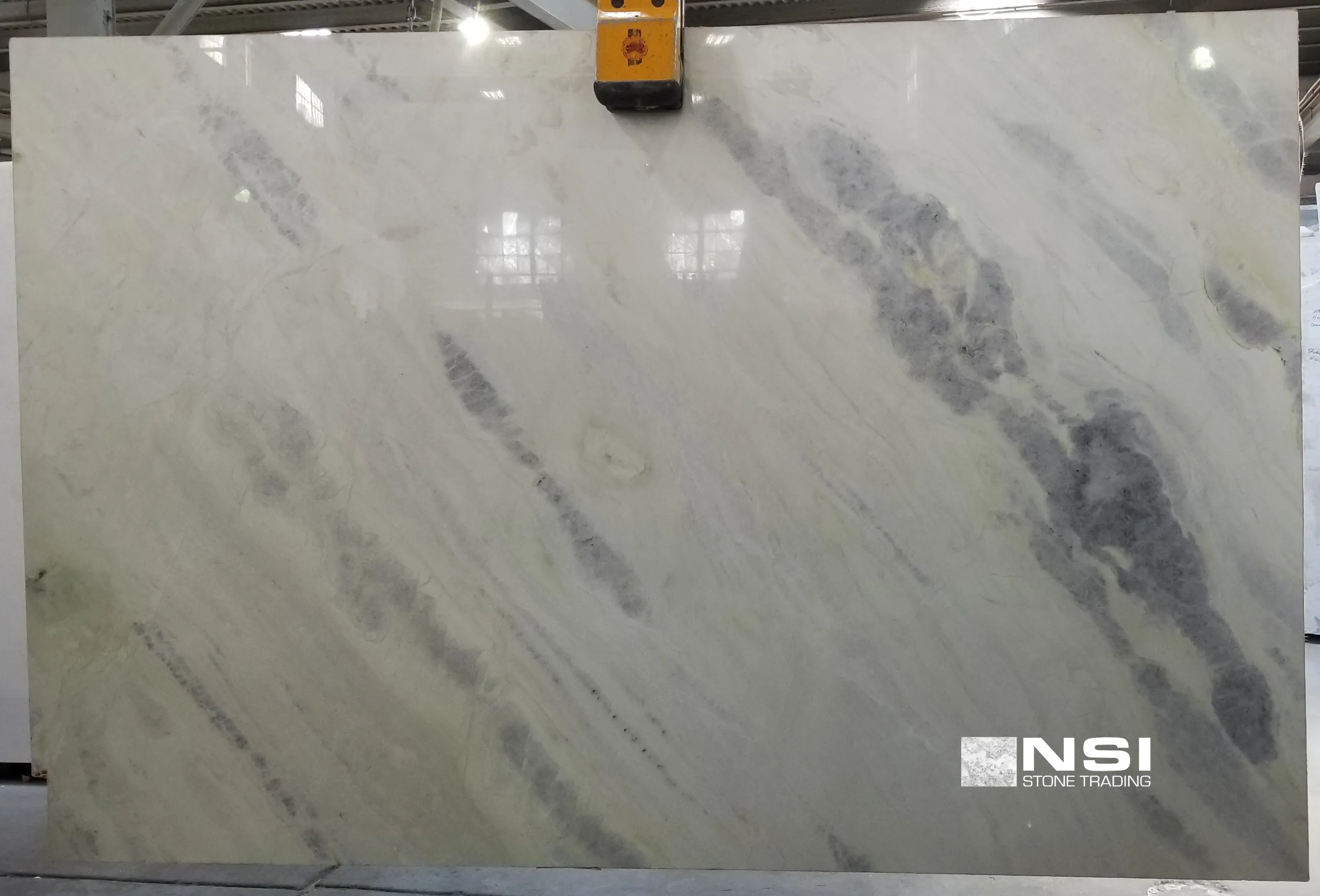 light jade 2cm 118 x 77 lot12428 1 LIGHT JADE 2CM - Image 1