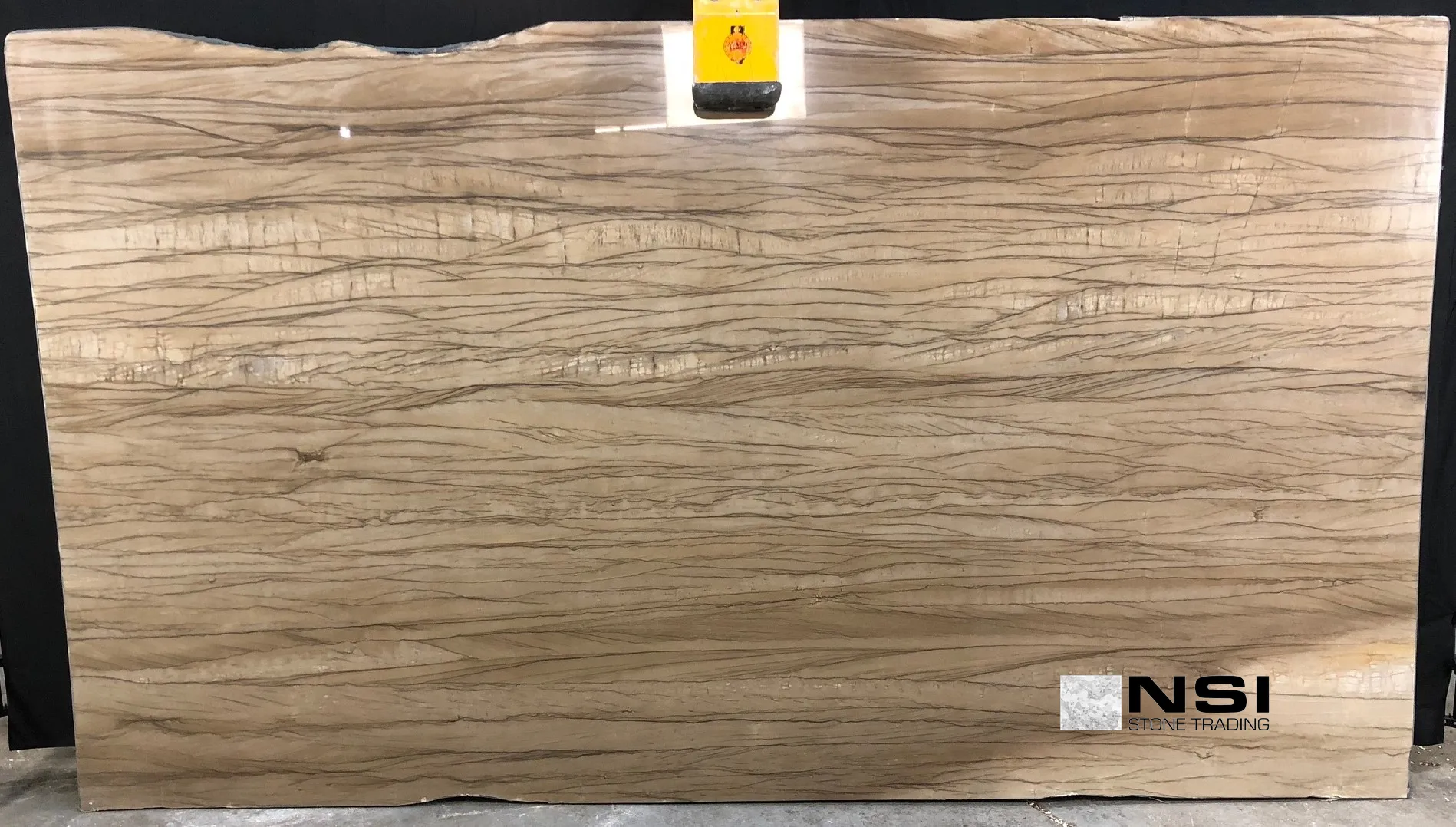 mustang 2cm 126x69 lot63537 1 MUSTANG 2CM - Image 1