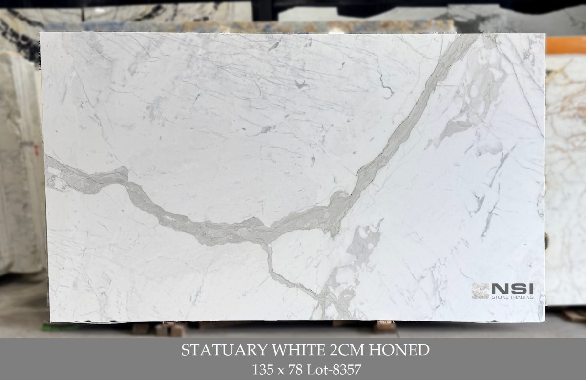 Statuary 2cm Honed 135x78 Lot-8357 STATUARY WHITE 2CM - Image 1