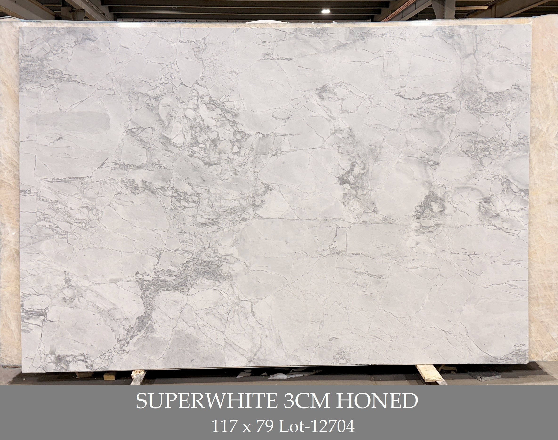 Superwhite 3cm Honed 117x79 Lot 12704