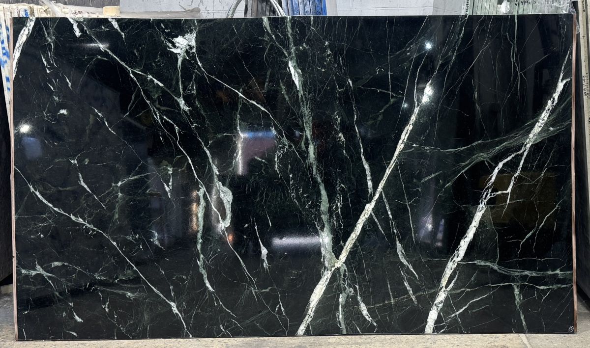 VERIAS GREEN 2CM - Image 1