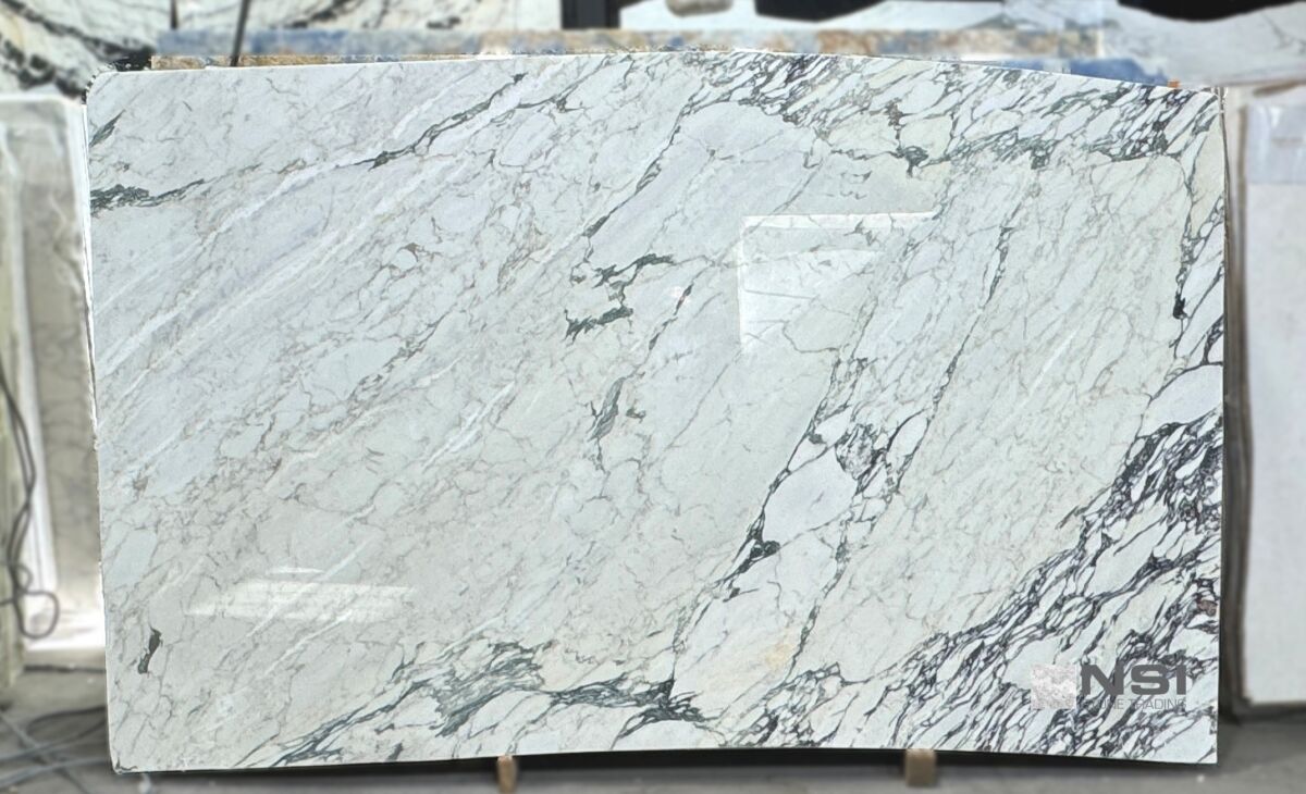 calacatta monet 2cm CALACATTA MONET 2CM - Image 1