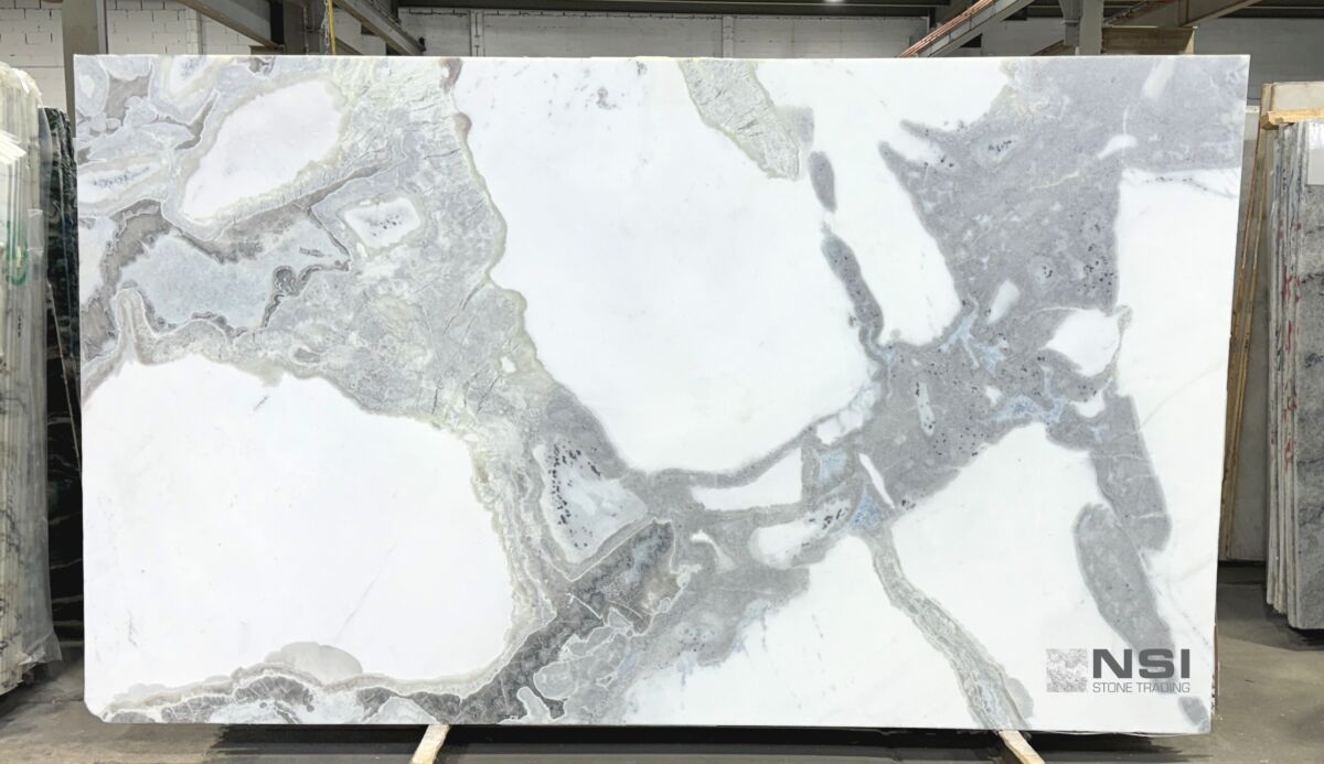 white oyster 2cm WHITE OYSTER 2CM - Image 1